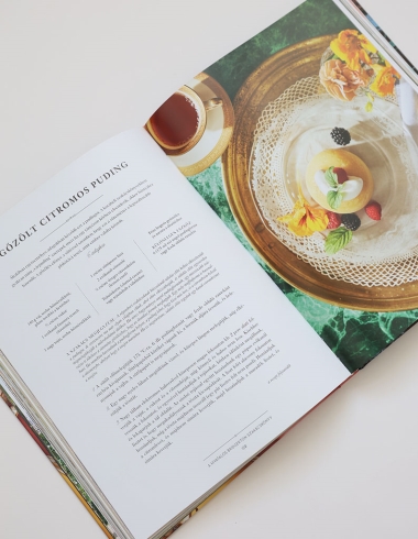 A hivatalos Bridgerton szakácskönyv