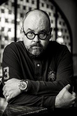 carlos_ruiz_zafon_palau_byn_16_250x375px.jpg