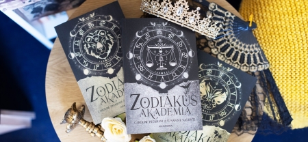 Elérkezett a Számvetés ideje – megjelent a Zodiákus Akadémia harmadik része!