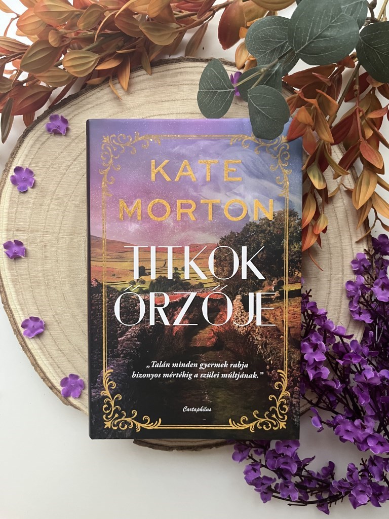 Kate Morton mindig mesterien ötvözi a múlt és a jelen történeteit, a családi titkokat és az érzelmekkel teli sorsokat. 