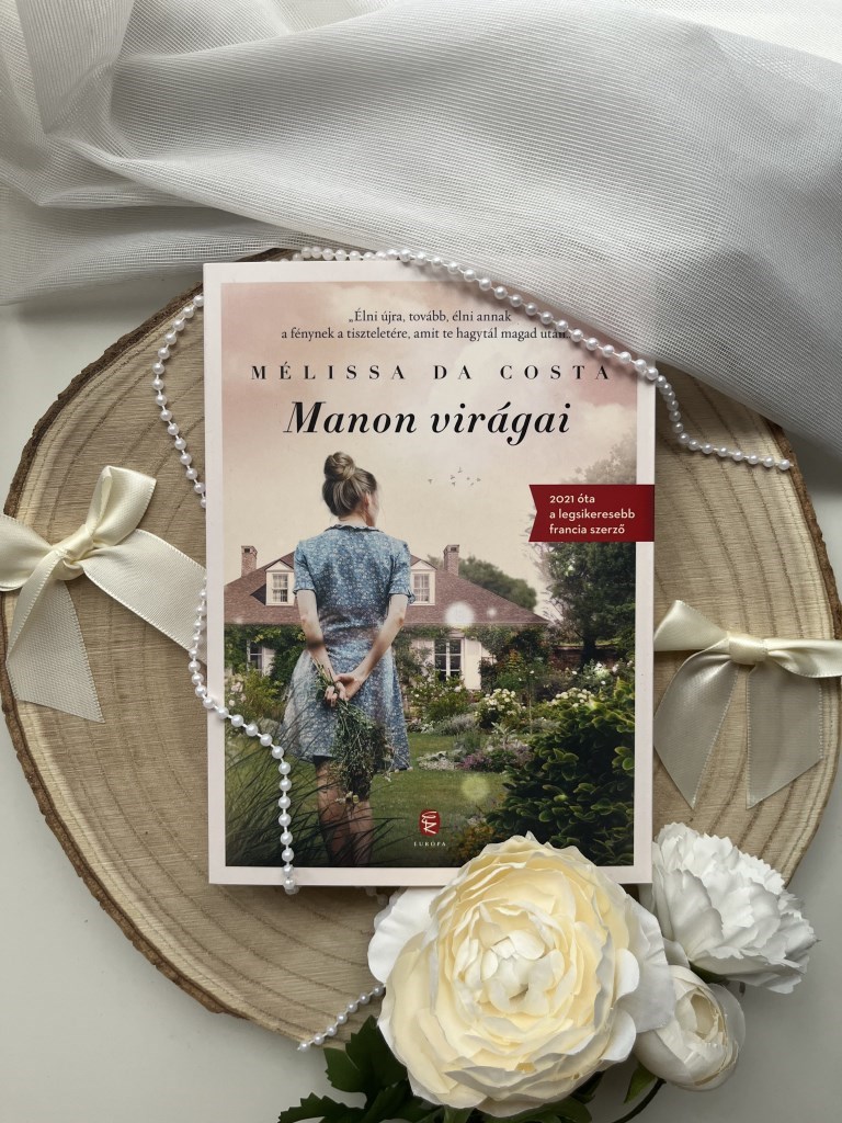 Mélissa da Costa könyvét nagy kíváncsisággal vettem a kezembe, hiszen sokan dicsérték már az írónőt, és őszintén mondhatom: teljesen elvarázsolt. Ritkán találkozom olyan regénnyel, ami ennyire lassan,