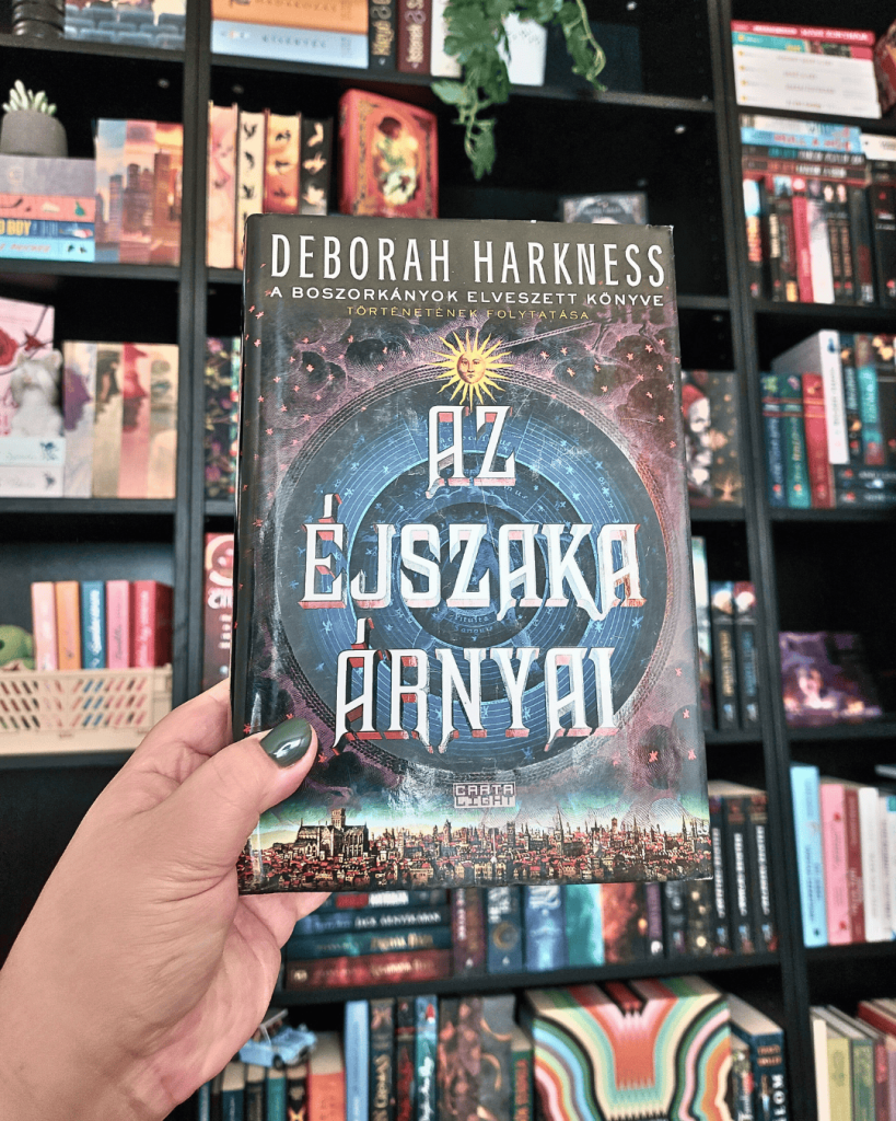 Talán egy hajszálnyival kevésbé ragadott magával, mint az első rész, de ennek a sorozatnak mindent el tudok nézni, mert így is zseniális.
Nem sok olyan könyvet olvasok, ami a XVI. században játszódik,