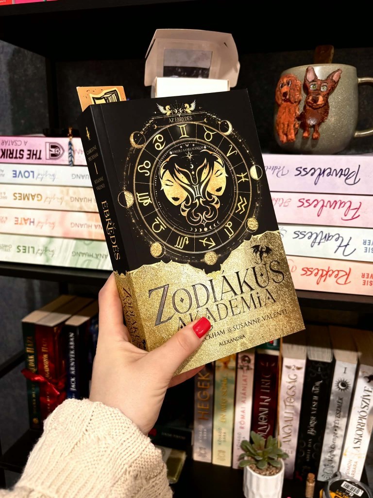 Számomra igazi meglepetés volt. Korábban valahogy nem tudott megfogni, nehezen indult be, és az első részein kifejezetten lassan haladtam.